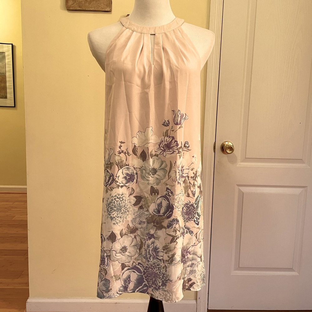 Forever21 Contemporary beautiful blush dress